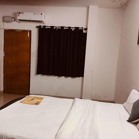 Hotel Explorer كالانغيُت المظهر الخارجي الصورة